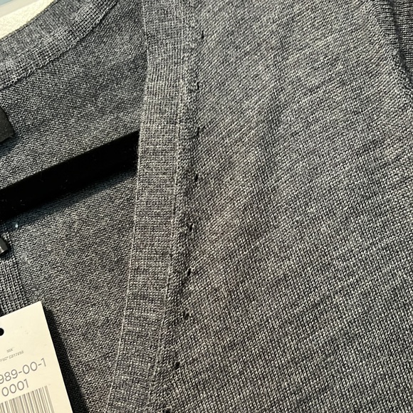 Banana Republic V-neck forever pullover Sweater - Picture 3 of 6